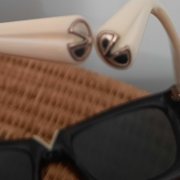 Valentino Eyeglass Frames - Picture 4 of 4